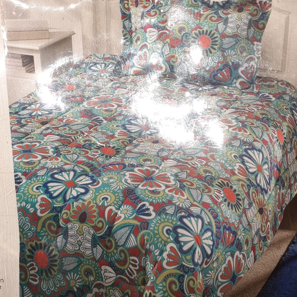 belk Bedding New Twin Comforter Poshmark
